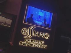 -迪拜帆船酒店海底餐厅