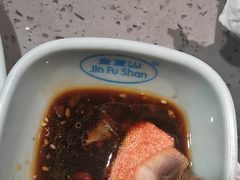 -金滏山烤肉·海鲜·火锅自助餐厅(襄阳万达店)