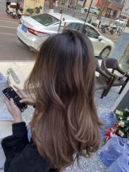 -藤野造型专业烫染接发