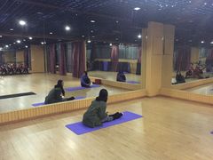 -齐岸健身(花园城店)