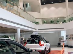-杭州中沃沃尔沃4S店(滨江区店)