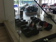 -成都华星名仕奥迪4S店(龙潭寺店)