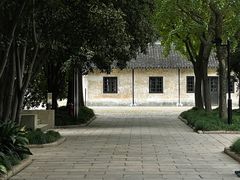 -上海市龙华烈士陵园