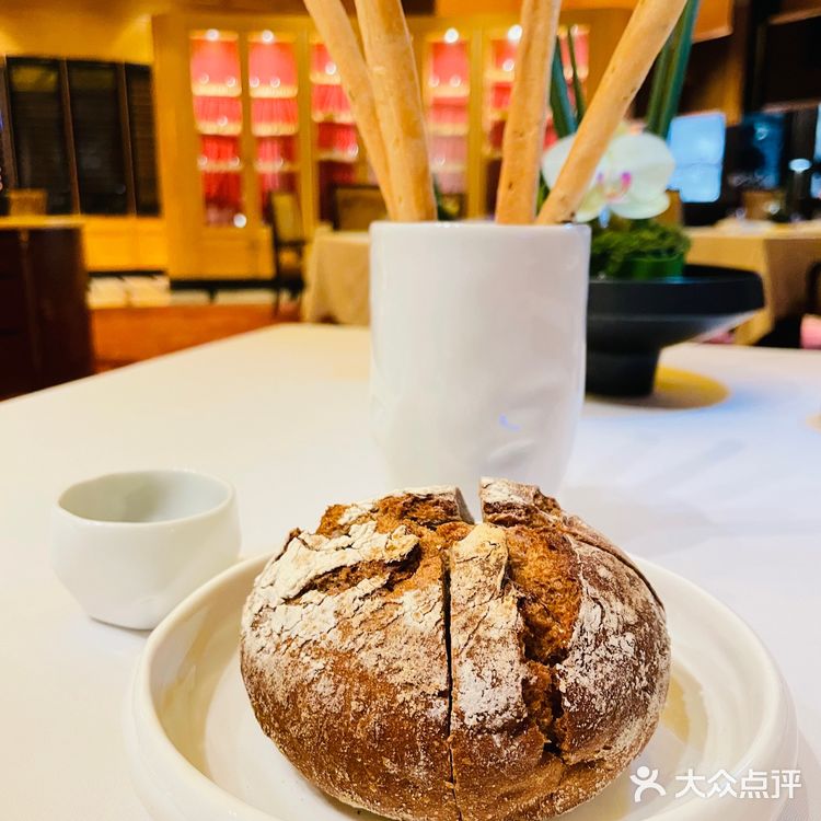 解锁12年“老字号”意大利餐厅，就在丽思卡尔顿3楼[胜利]