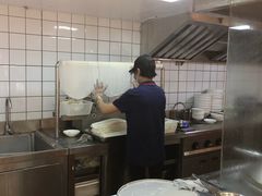 大堂-呷佬·长沙手工米粉(金沙江路店)