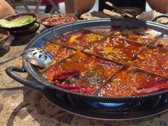 -正南齊北重庆老火锅(光华村直营店)