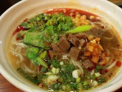 张飞牛肉粉-爆炸头阿姨小四川正宗川味小吃(无任何分店)