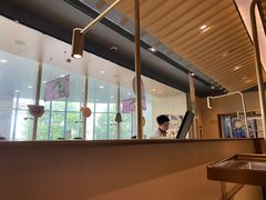 -海底捞火锅(新松江路店)