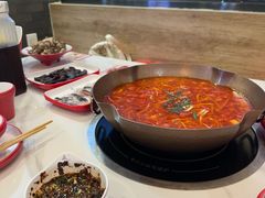 -毛辣果·贵州红酸汤牛肉火锅(西单店)
