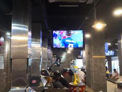 -马路牙子烧烤音乐酒馆(望京店)