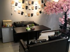 休息等待区-肆兮眼镜·蔡司·徕卡战略合作店(大坪店)