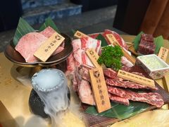 -铭牛烧肉·和牛海鲜自助(高新月牙湖店)