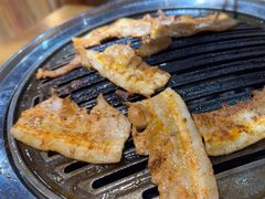 -汉城烤肉·黑金冠(华山路店)