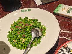 -新白鹿餐厅(银泰西湖文化广场店)