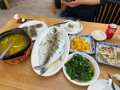 -品鲜村农家菜·阳澄湖大闸蟹(总店)