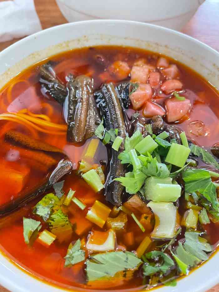 膳隅张记鳝鱼面馆-"号称小面中lv的张师面从小区搬家到门口铺.