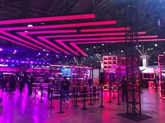 -东浩兰生上海世博展览馆