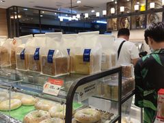 面包甜点陈列柜-BreadTalk面包新语·烘焙蛋糕(东方宝泰广场店)