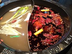 香菌火锅底-周周有辣火锅馆(玖耀里店)