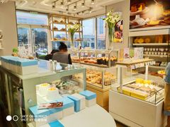 面包甜点陈列柜-好利来(高新枫叶广场店)