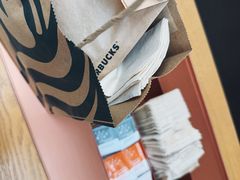 -星巴克(上海虹桥站2A检票口)