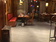 -湘西小馆(滨河路店)