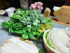 -慢丽江·云南野生菌土鸡锅(付家庄店)