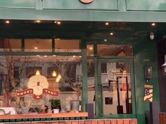 门面-Pie Bird(新闸路店)