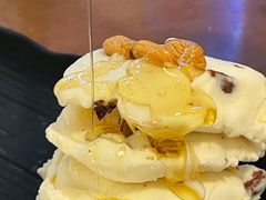 蜂蜜杏仁冰淇淋-MADO冰淇淋咖啡馆(淘金店)