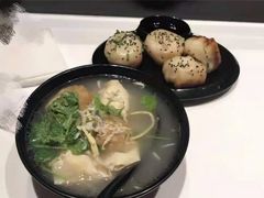 -小杨生煎(天之骄子店)