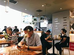-POKEE VIA&Brunch·维娅(重庆来福士店)