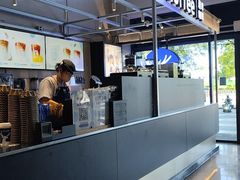 -瑞幸咖啡(亿城国际中心店)