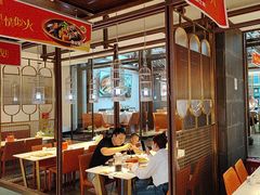 -阿瓦山寨·湘菜现炒·剁椒鱼头王(咸阳总店)