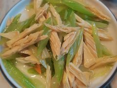 芹菜拌腐竹-贺秦生陕面王(富力城店)