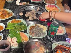 -釜御山海鲜烤肉火锅自助(新城市中心店)