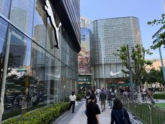 -星巴克(上海长宁来福士1F店)