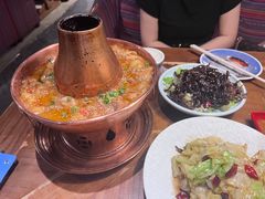 -雀舞云南菜(天津天河城购物中心店)