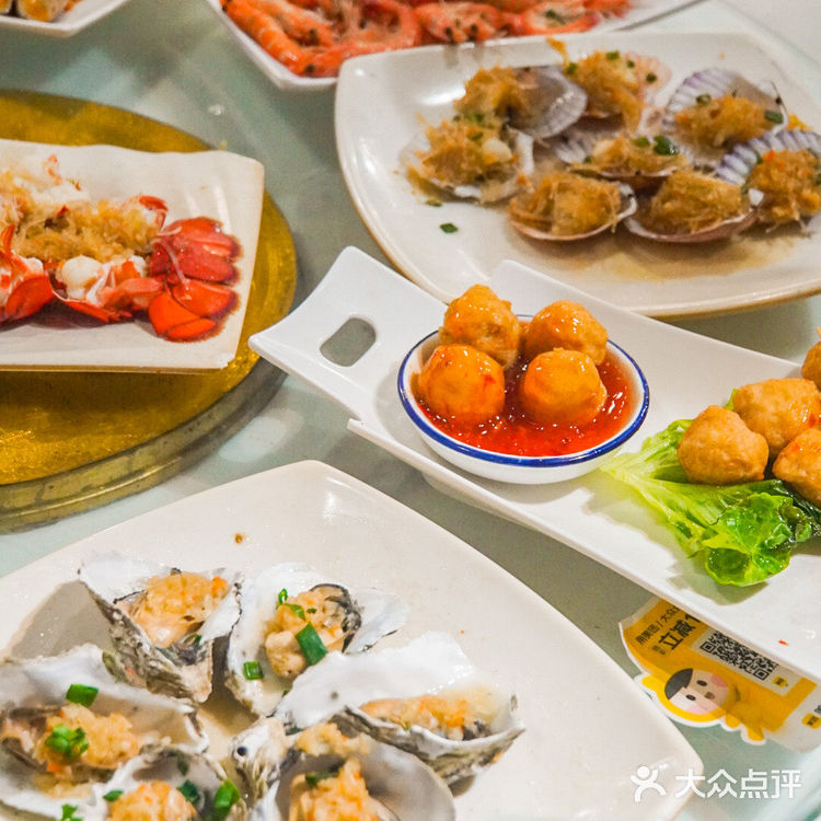一下飞机直奔这家海鲜店,网友果然没有骗我