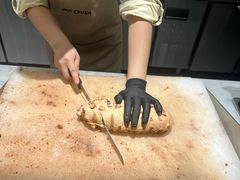 -HOT CRUSH趁热集合·现烤面包(上海环球港店)
