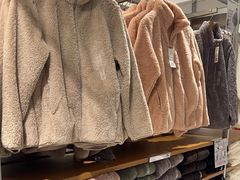 -优衣库(北京万柳华联购物中心店)