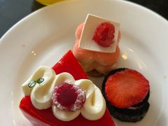 -圣丰索菲特·2 On 988 Café 自助餐厅