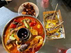 -Show Neua Thai Street Food