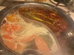 -巴国妹子毛肚火锅(蓝光悦城店)