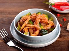 香辣无骨鸭掌-一於无骨凤爪(万科广场店)