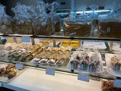 -新月蛋糕西点专卖店(大麦街店)