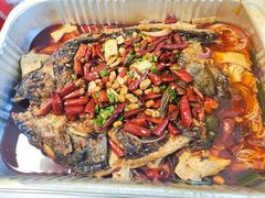 -鸣记脆皮烤鱼·海鲜烤鱼(三八广场店)