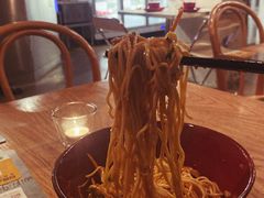 椒麻鸡丝凉面-面上有光