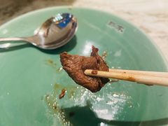 铁板炙烤坝上羊肉羊肉-那家小馆•北京菜•烤鸭(香山店)