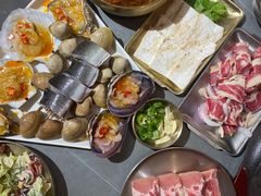 -围炉肉舍•炭烤活鳗•丹东海鲜烤肉(步行街店)