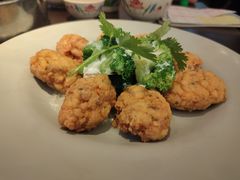 -大头虾越式风味餐厅(光明广场店)